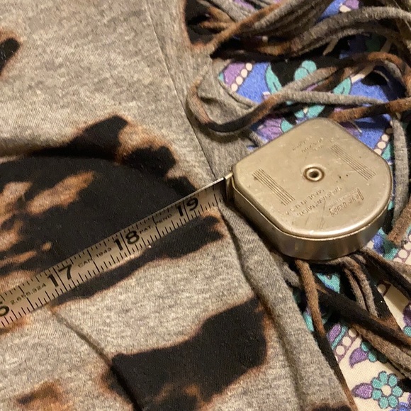 5/$20💖The Beatles 🍏 Fringe bleach dyed crop top - Picture 6 of 6